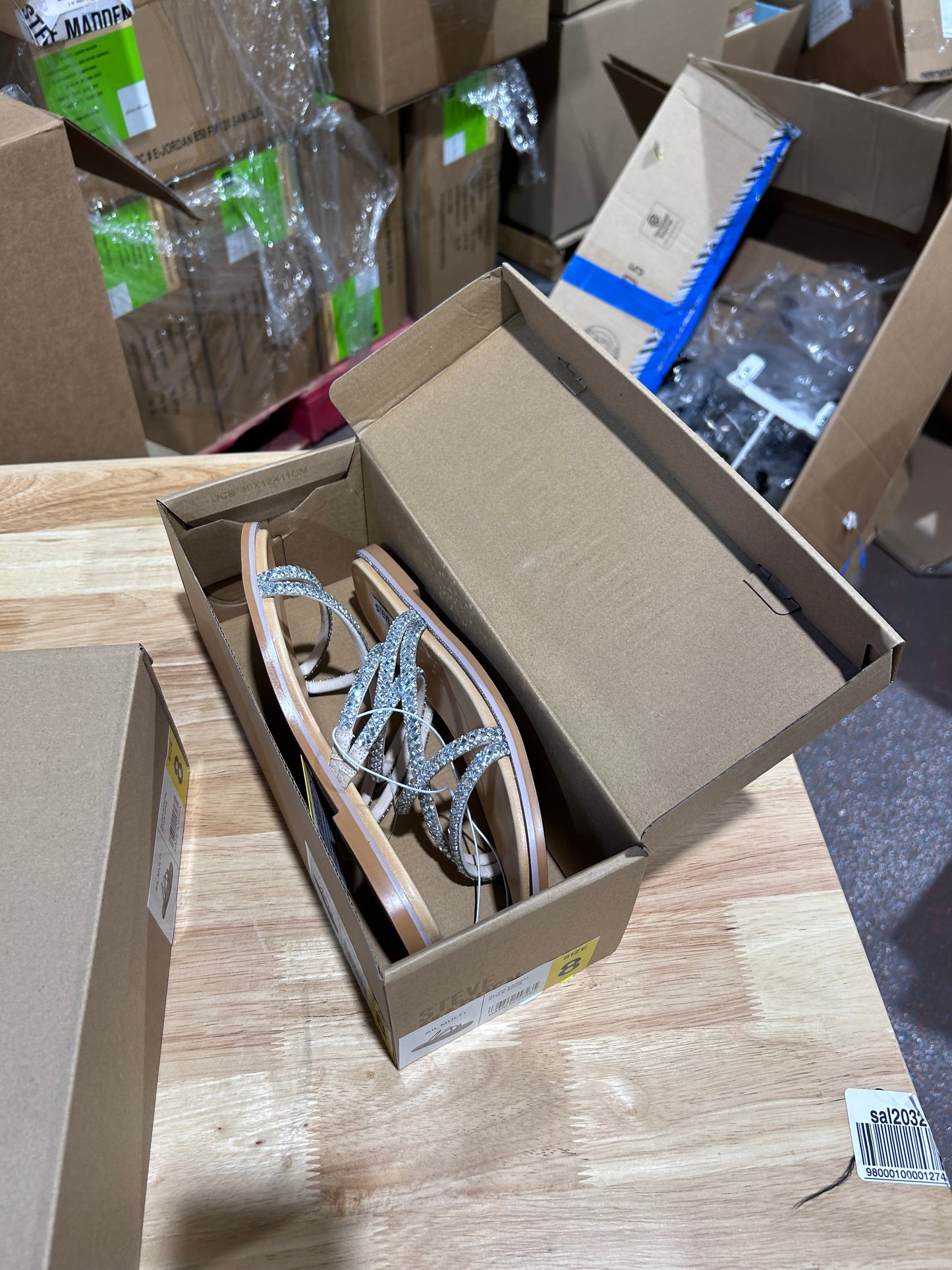 800 piece -Mixed Pallet- Mixed Condition