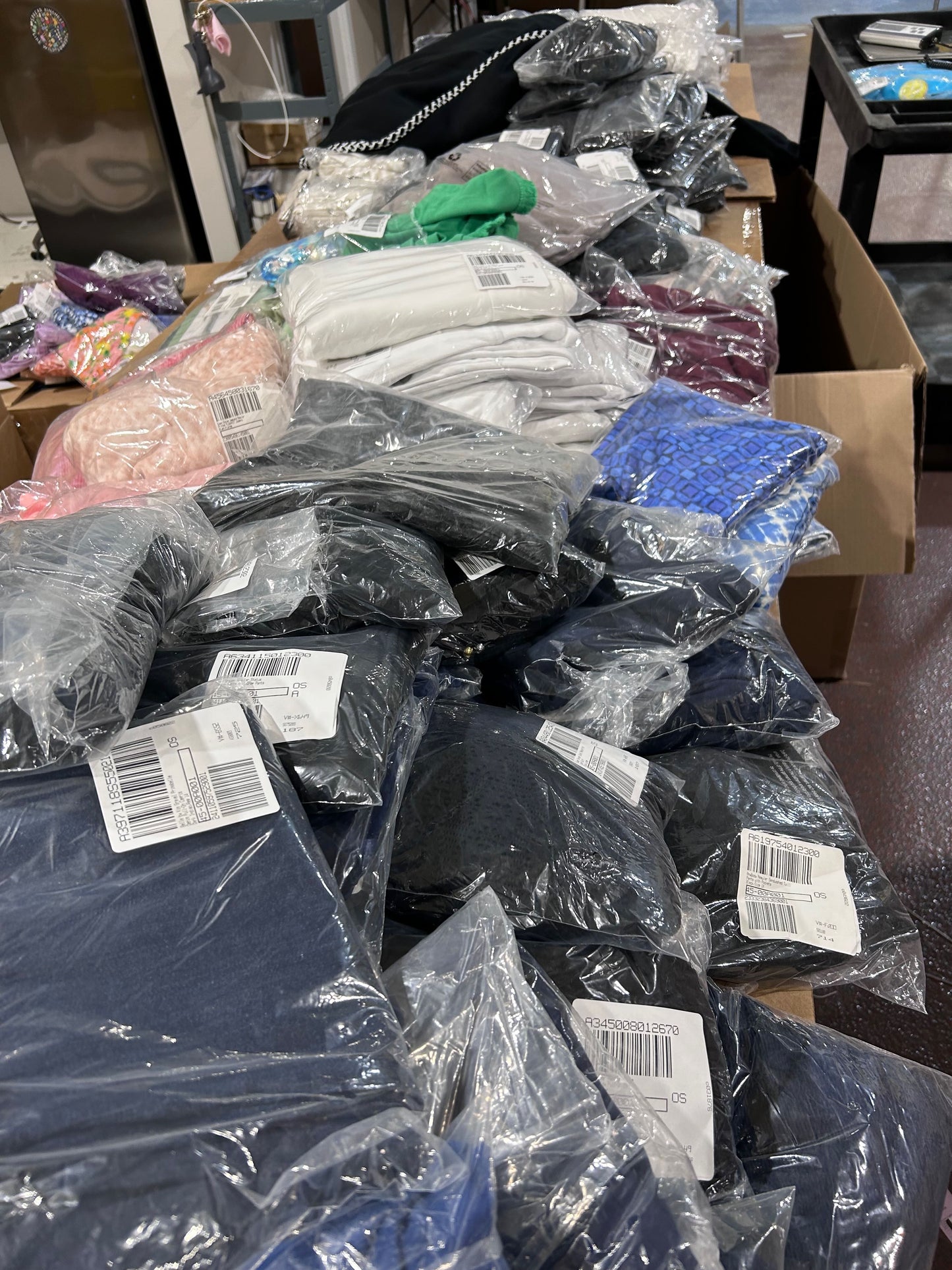 QVC PLUS Size. 250 Pieces.