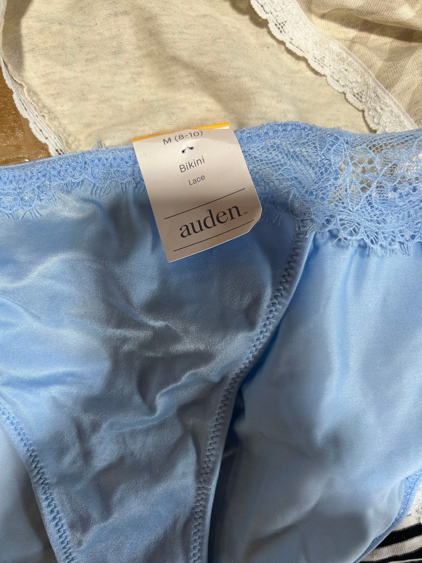 Women's Intimates 100 piece.