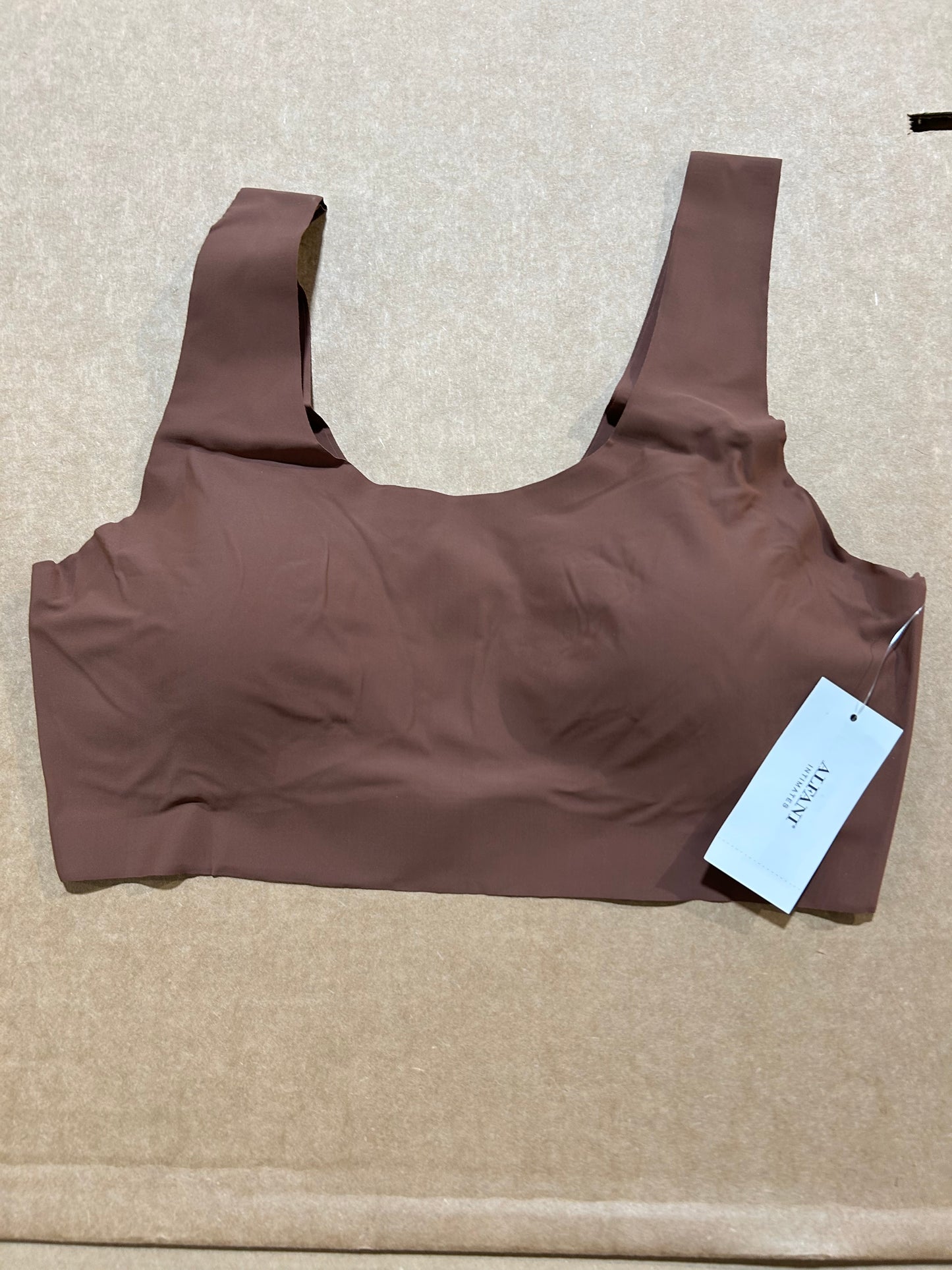 Women's Intimates 100 piece.