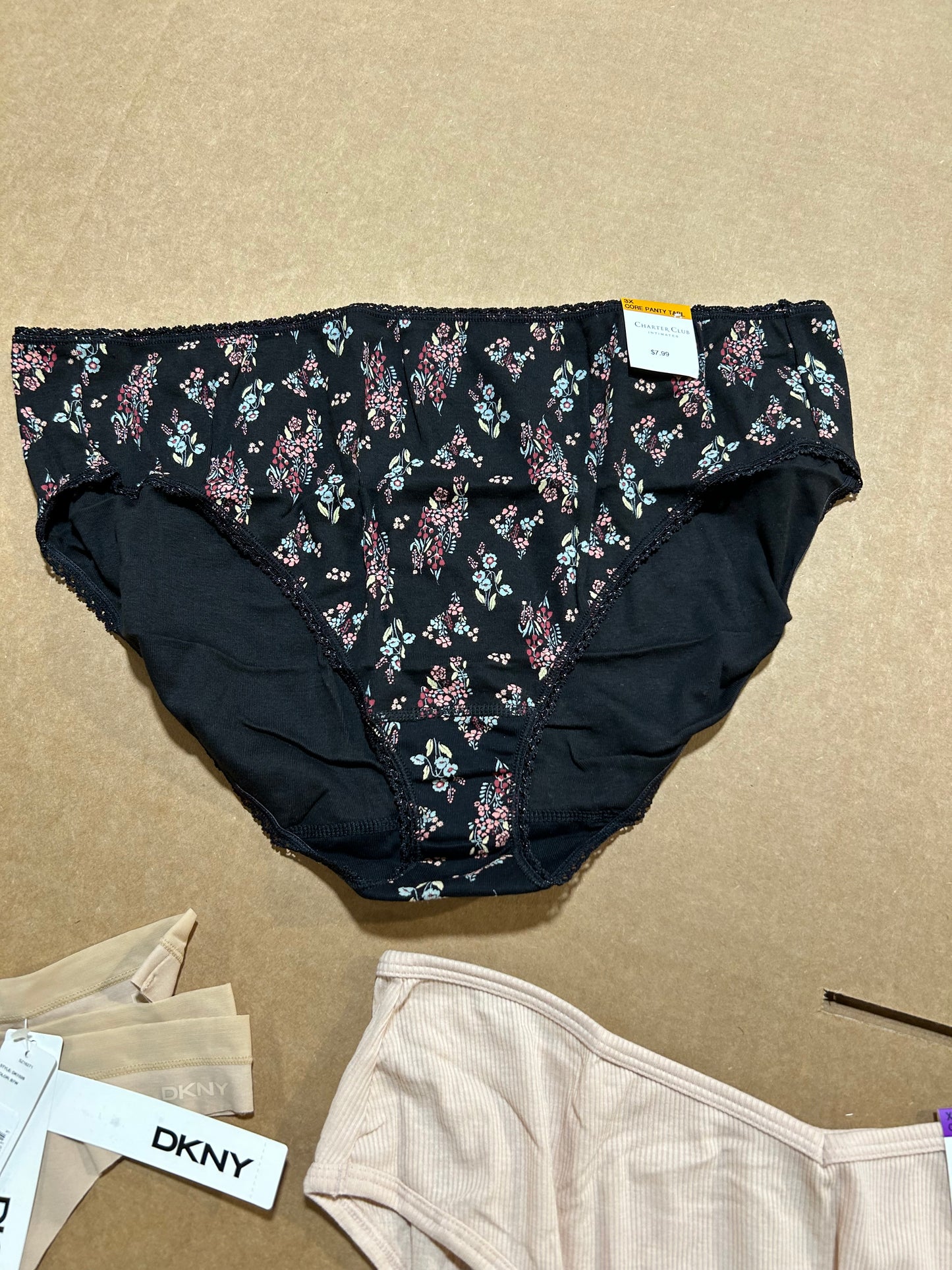 Women's Intimates 100 piece.
