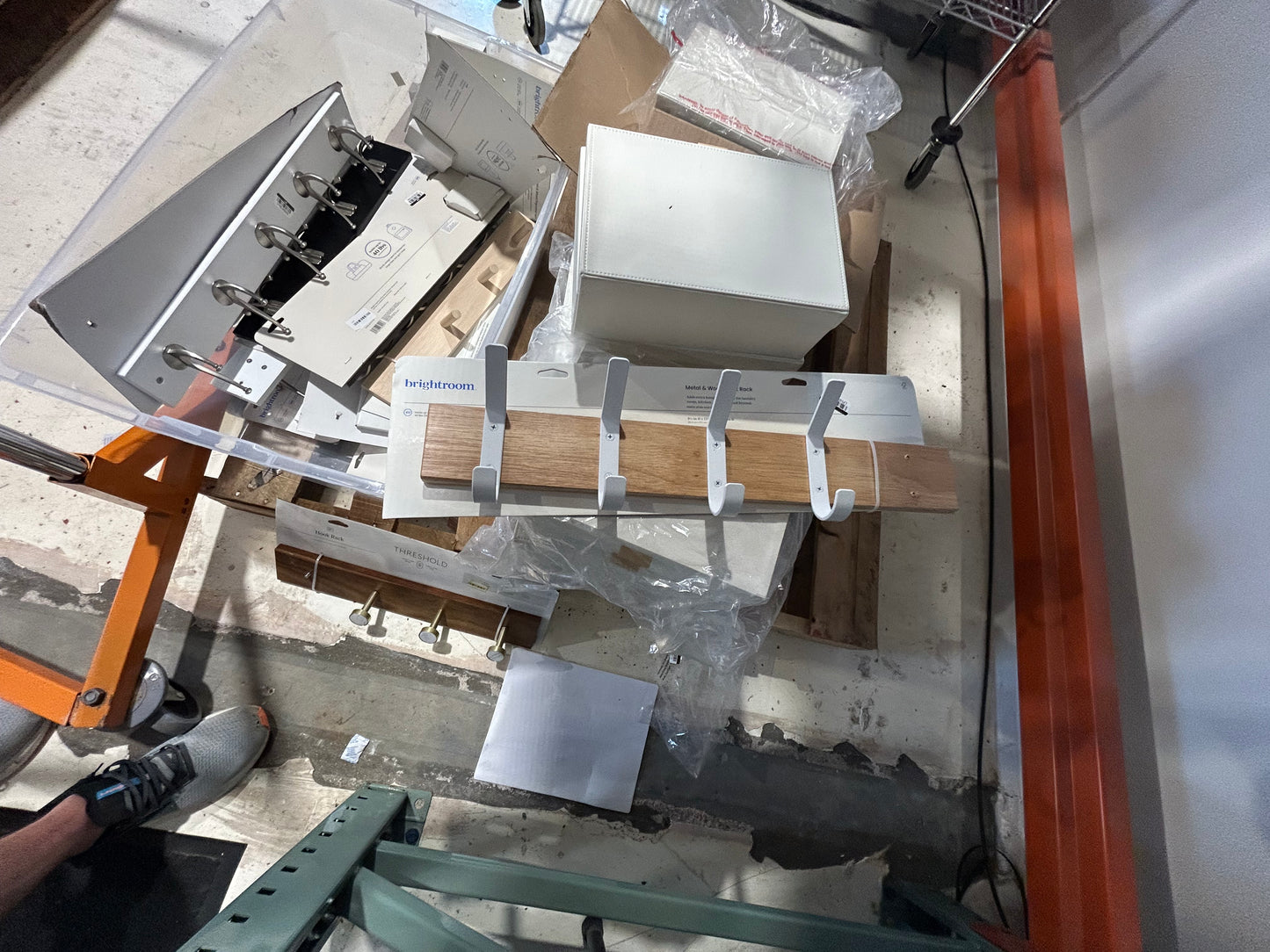 800 piece -Mixed Pallet- Mixed Condition