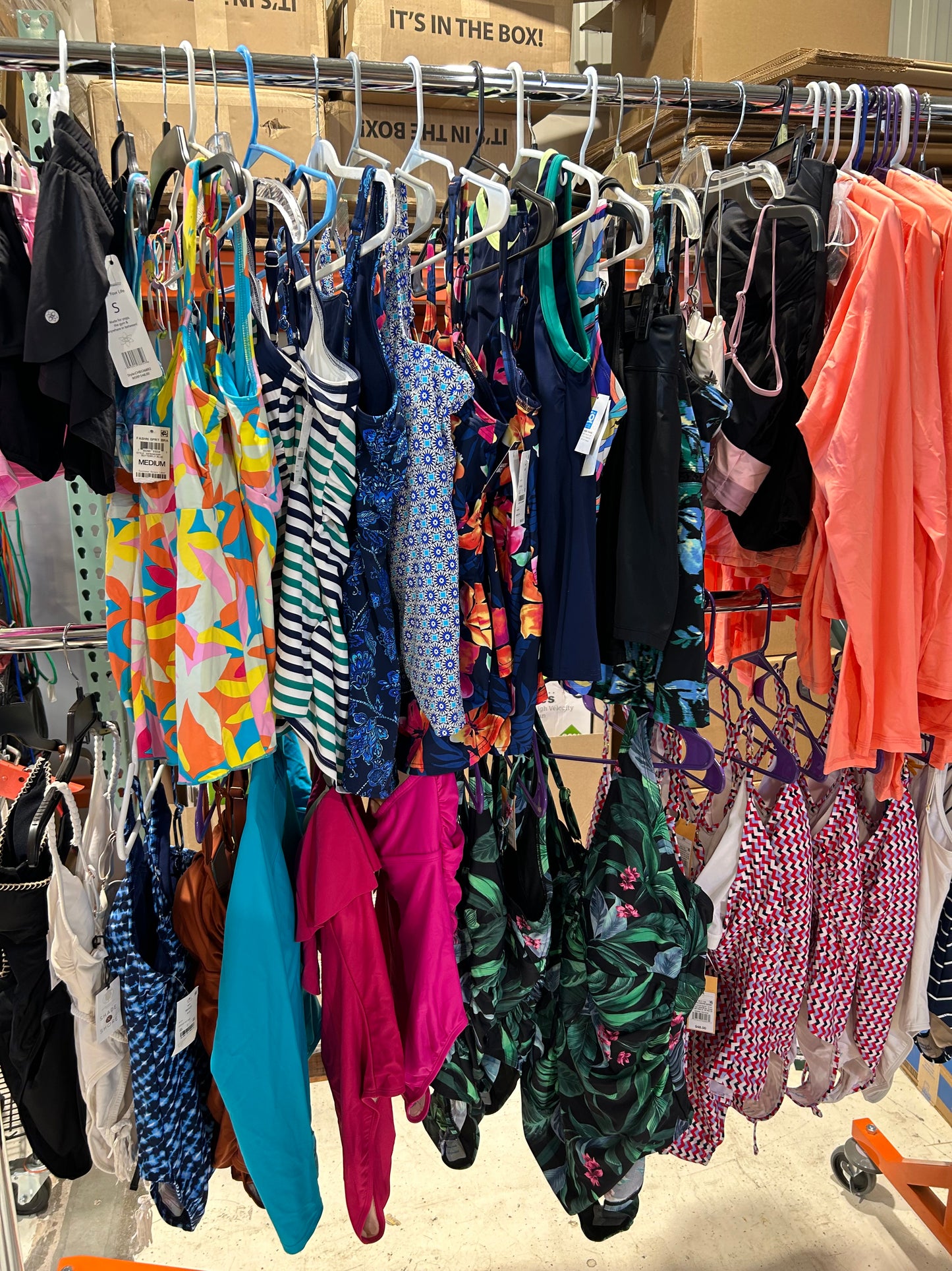 800 piece -Mixed Pallet- Mixed Condition