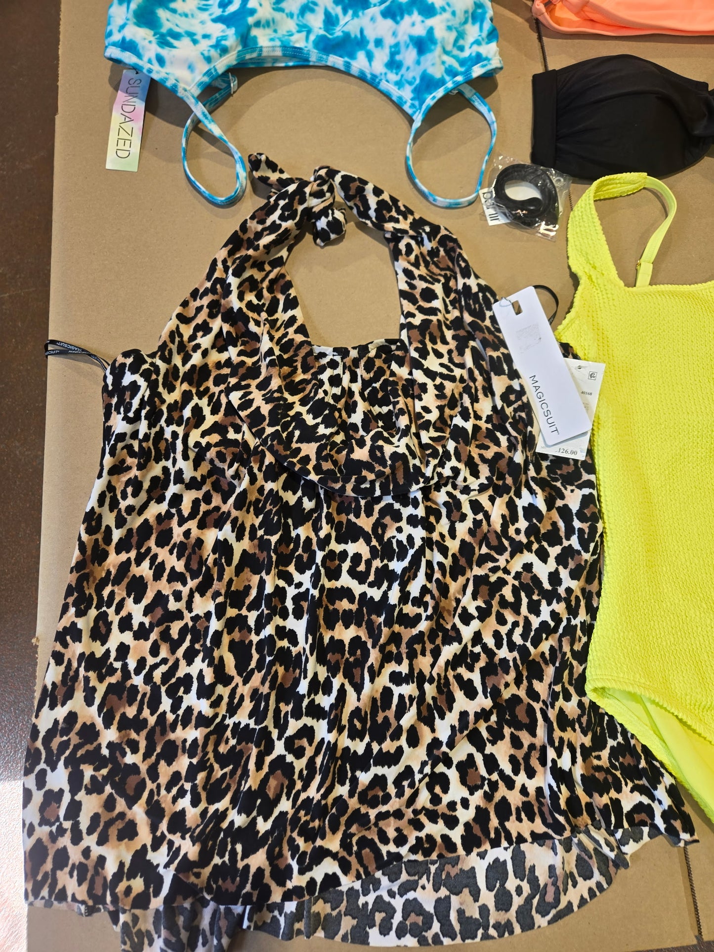 100 Piece Women's Swimwear