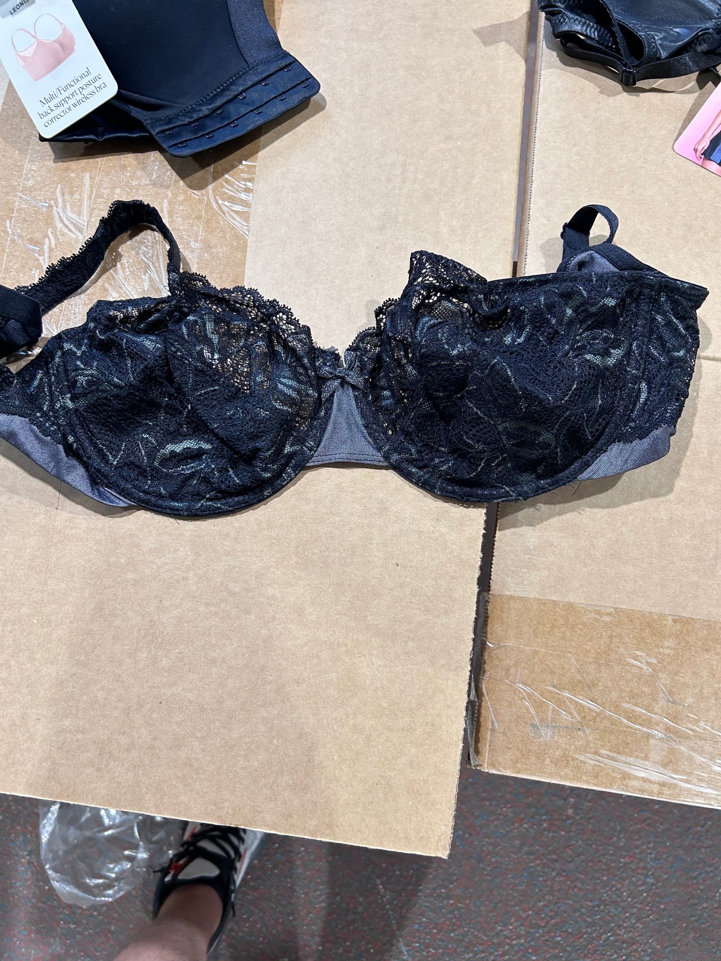 Women's Intimates - 100 Piece