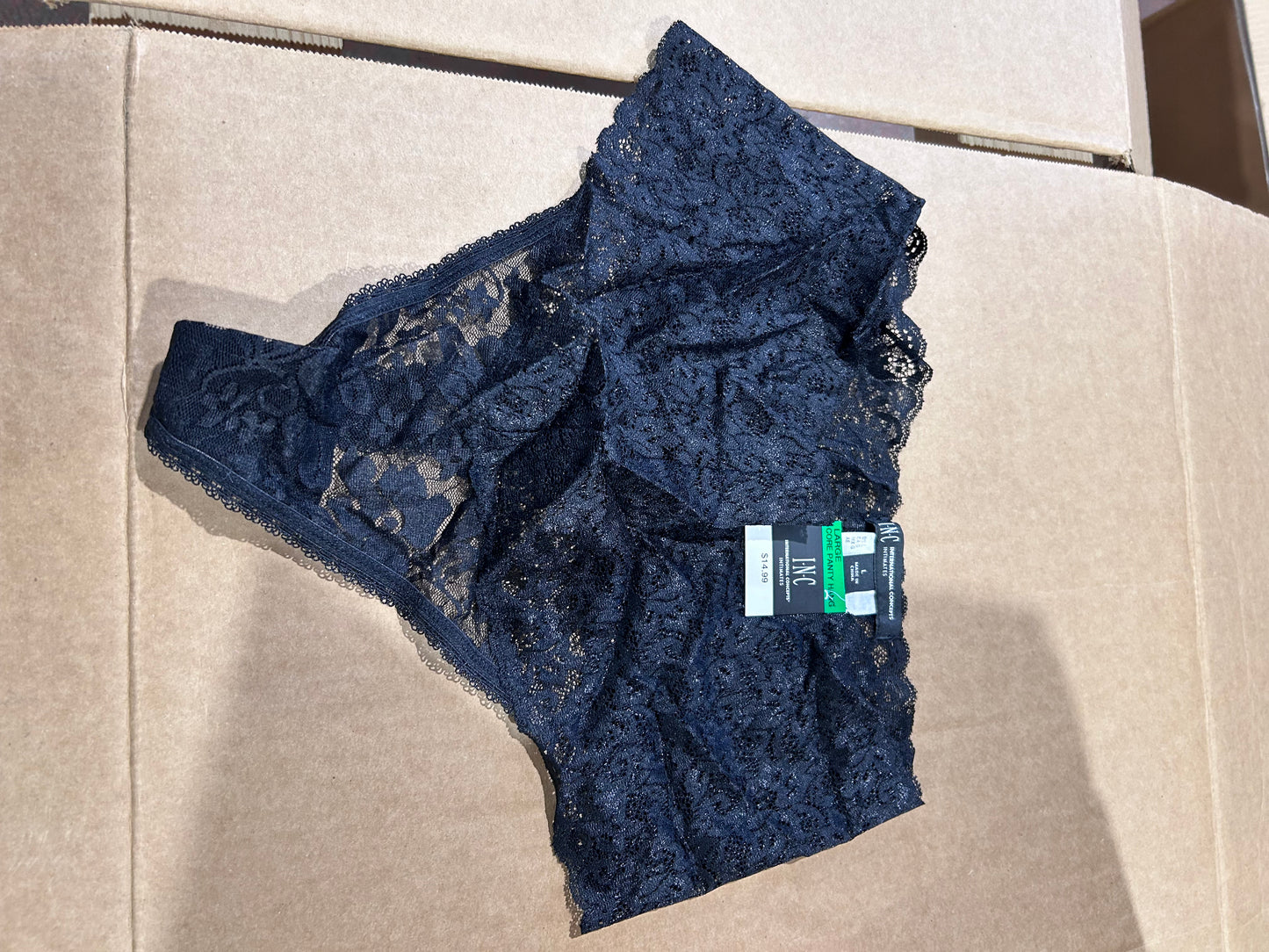 Women's Intimates - 100 Piece