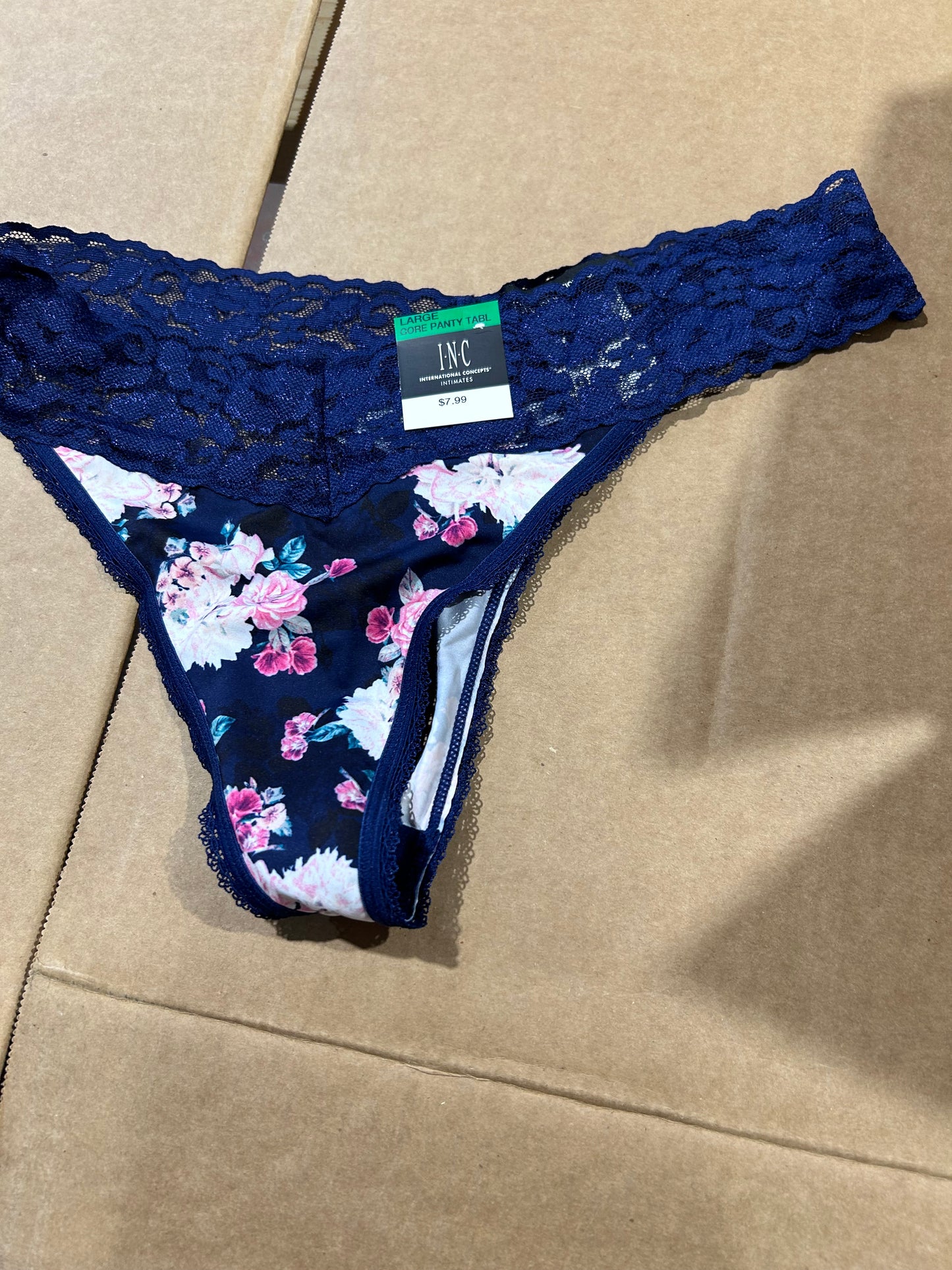 Women's Intimates - 100 Piece