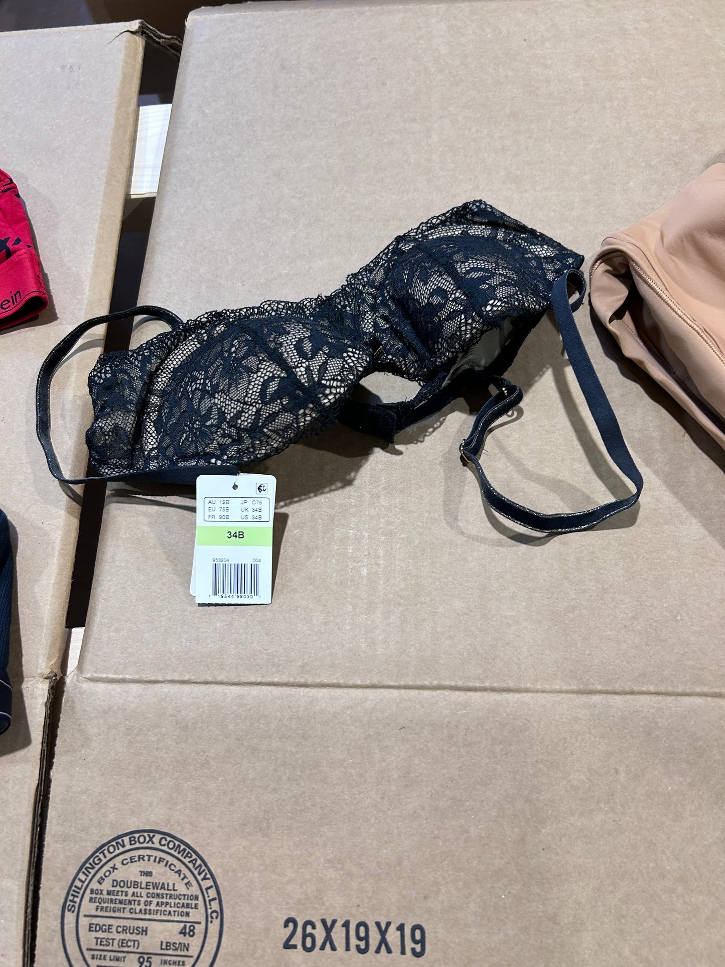 Women's Intimates - 100 Piece