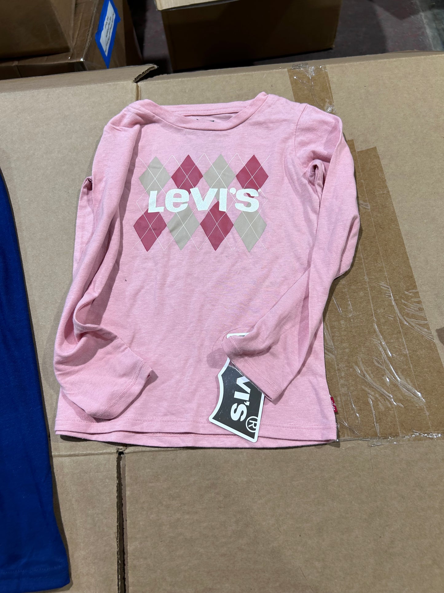 Kids Apparel - 65 Pieces - Levi, Calvin, Guess, etc.