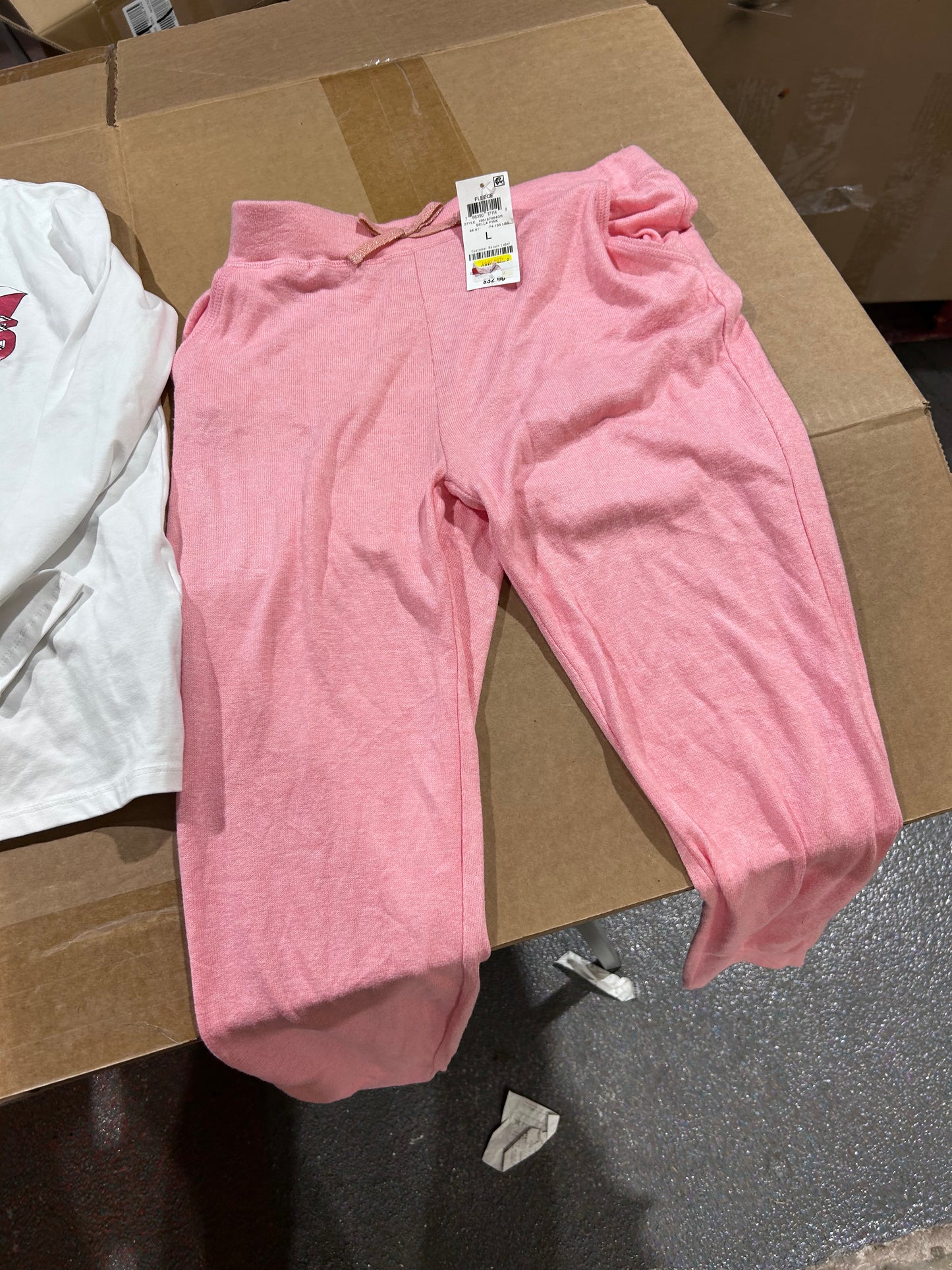 Kids Apparel - 65 Pieces - Levi, Calvin, Guess, etc.