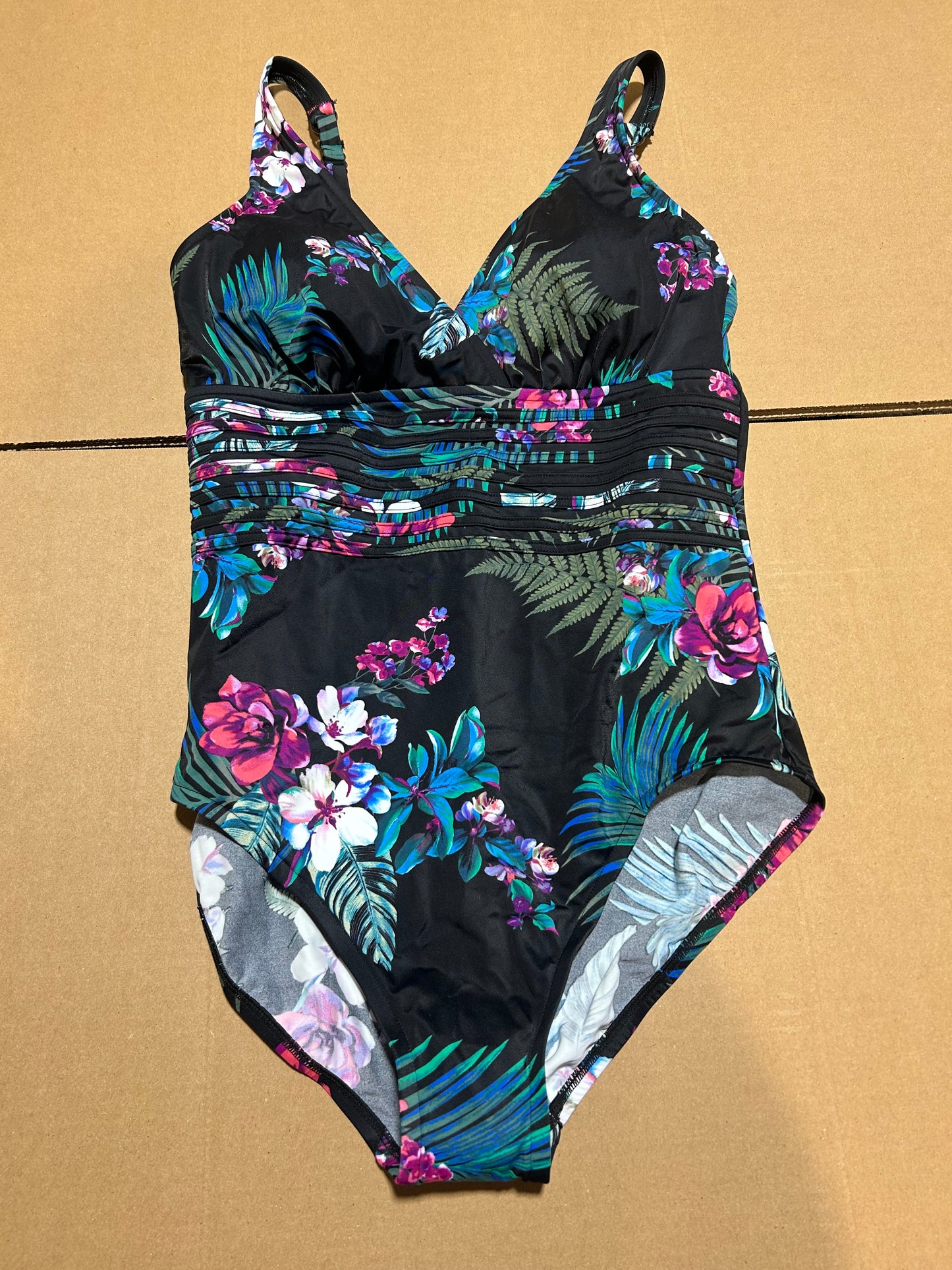 Women's Swimwear 115 pieces