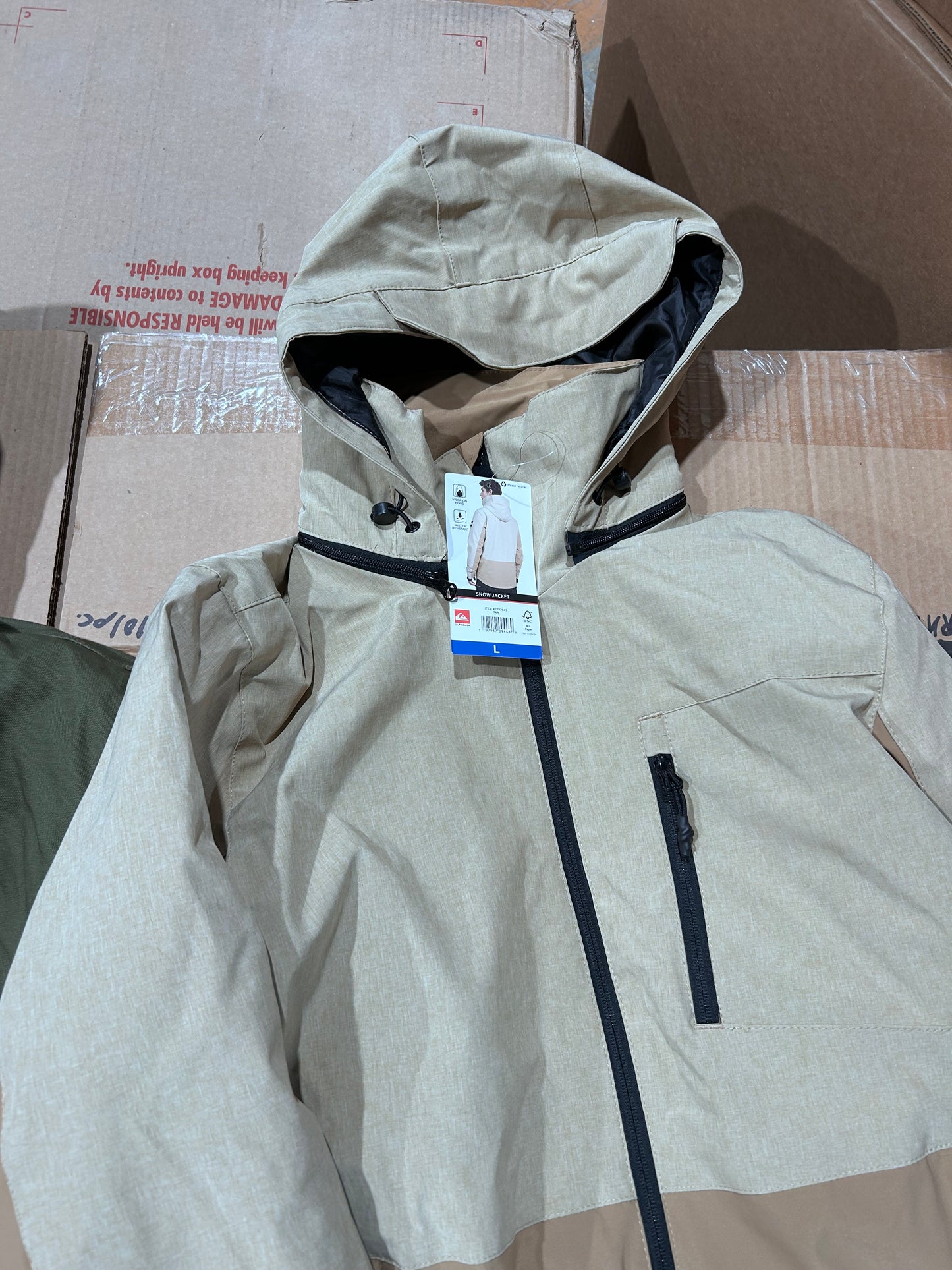 Pallet Lot: Men's Coats & More!