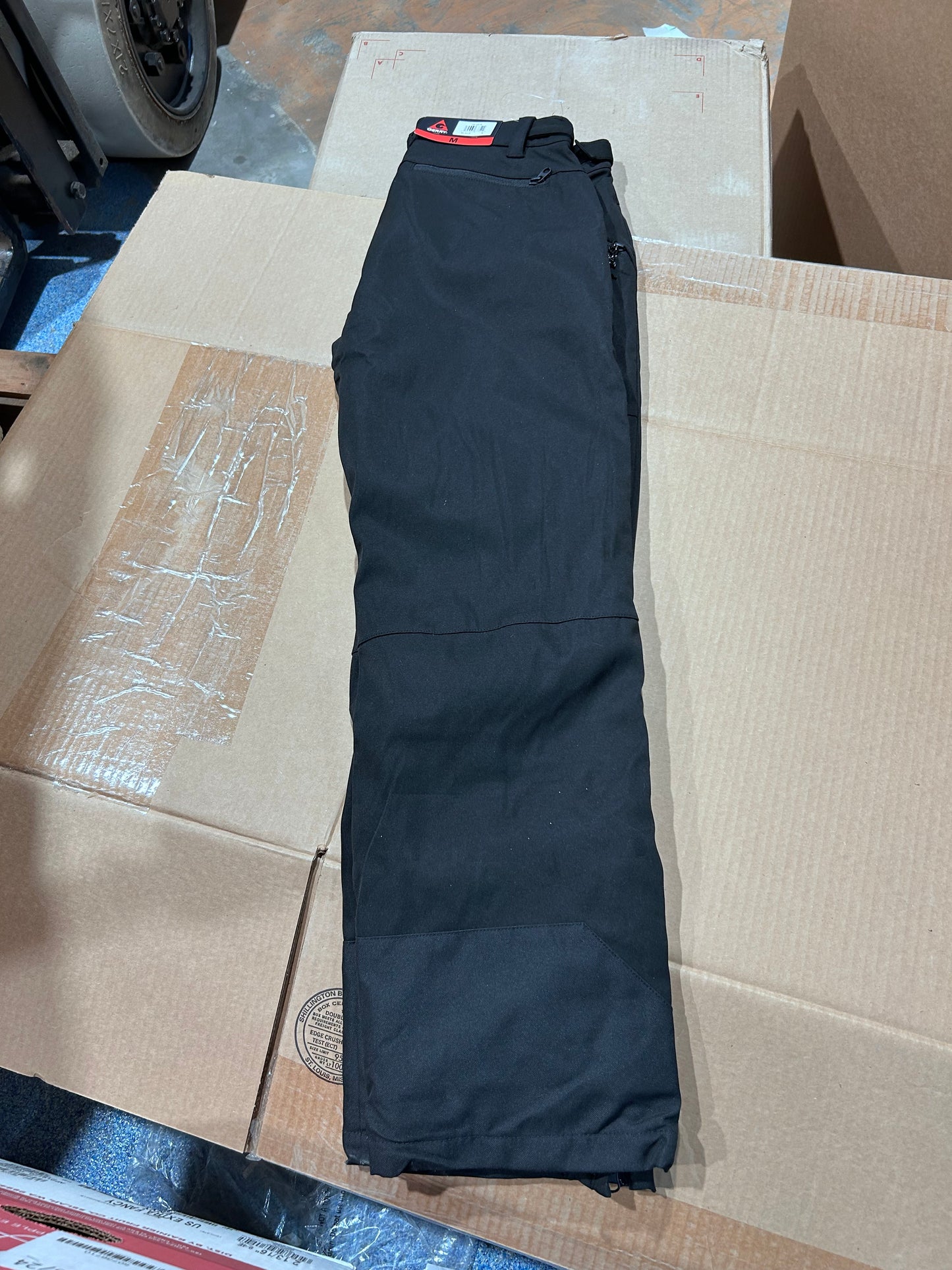 Pallet Lot: Men's Coats & More!