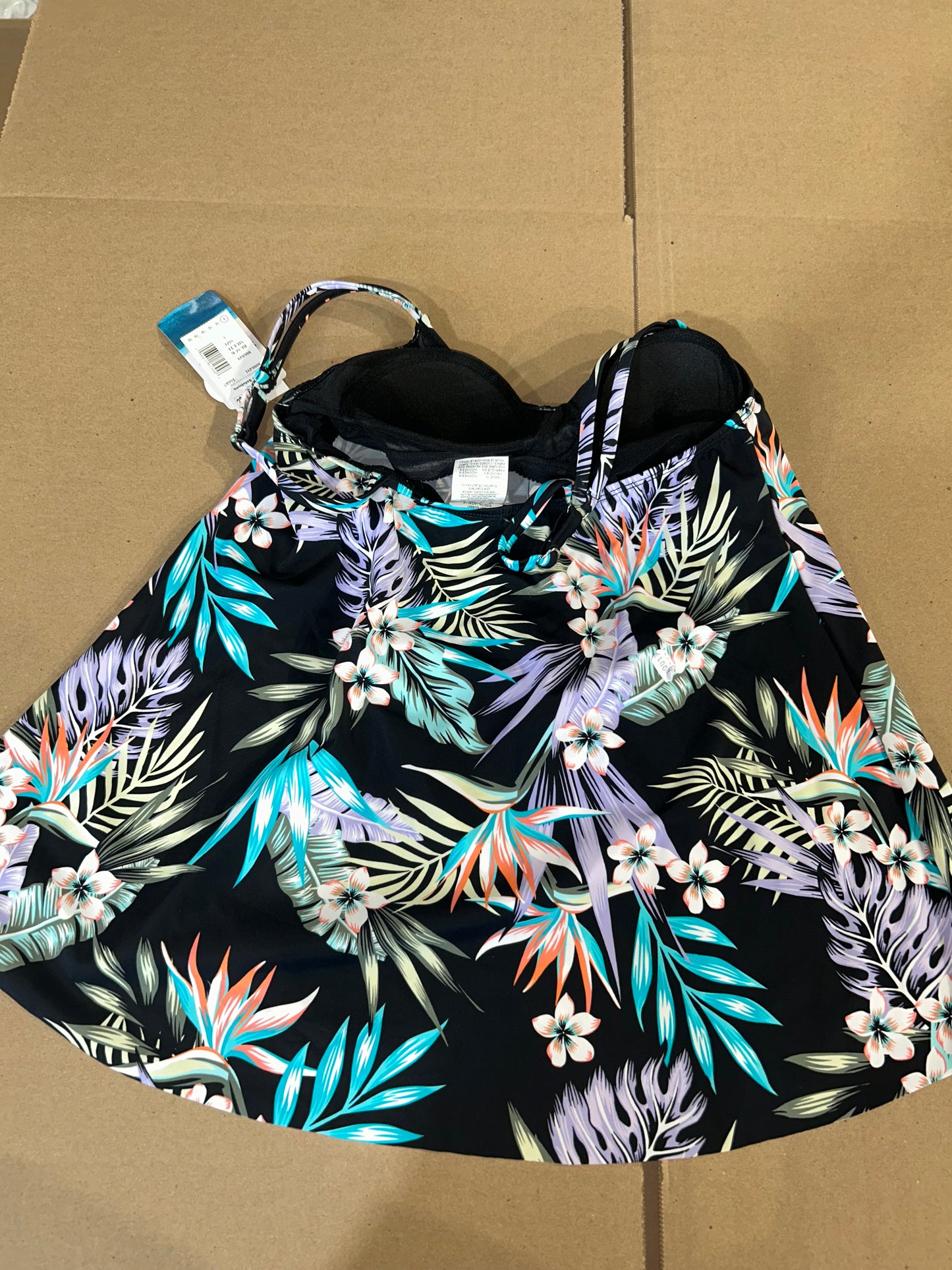 100 Piece Women's Swimwear